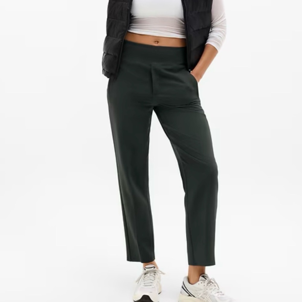 NWT Athleta Elm Green Endless Pants